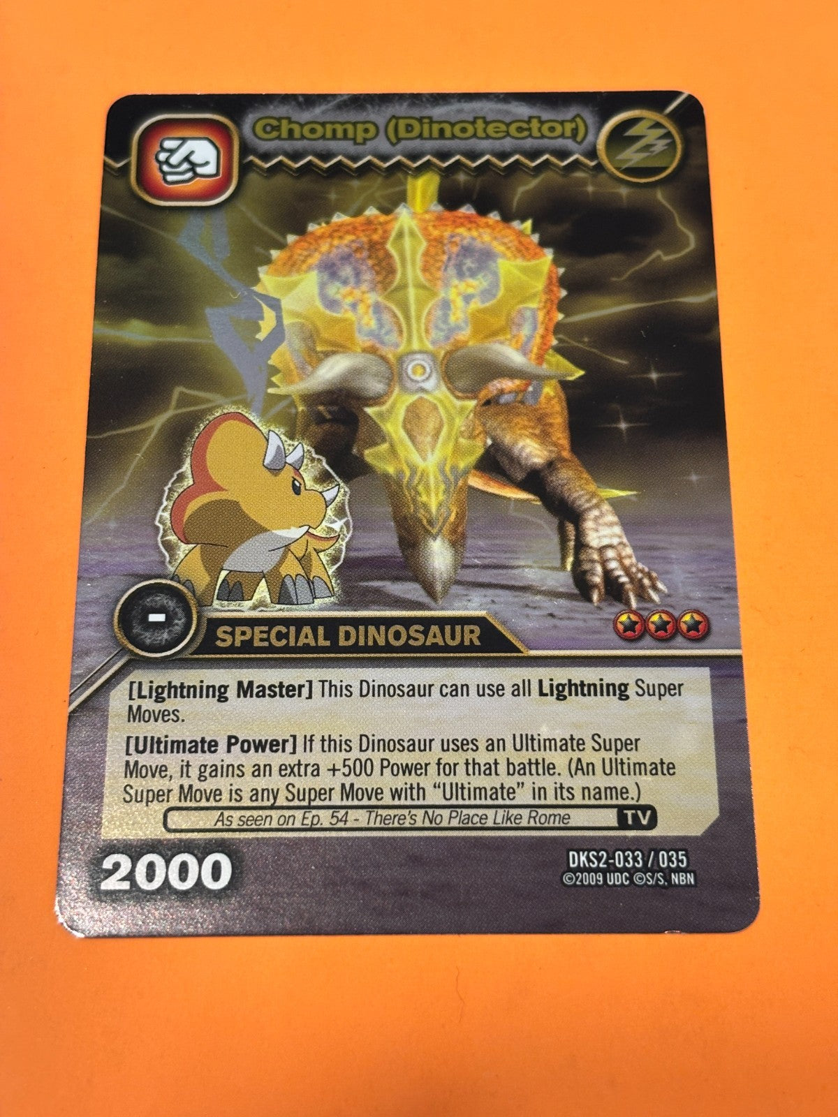 DKS2 033/035 CHOMP (DINOTECTOR) Dinosaur King Gold Rare Foil Trading Card 2009
