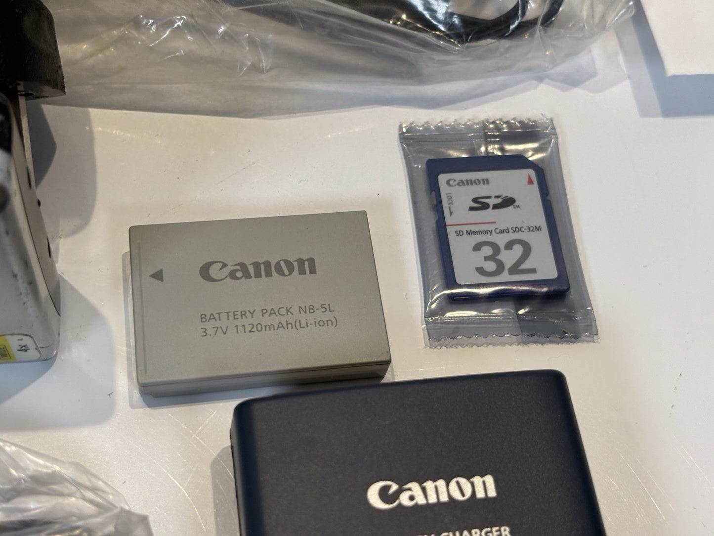Canon IXUS 870 IS Digital Camera Image Stabilizer 4x Zoom Great Condition