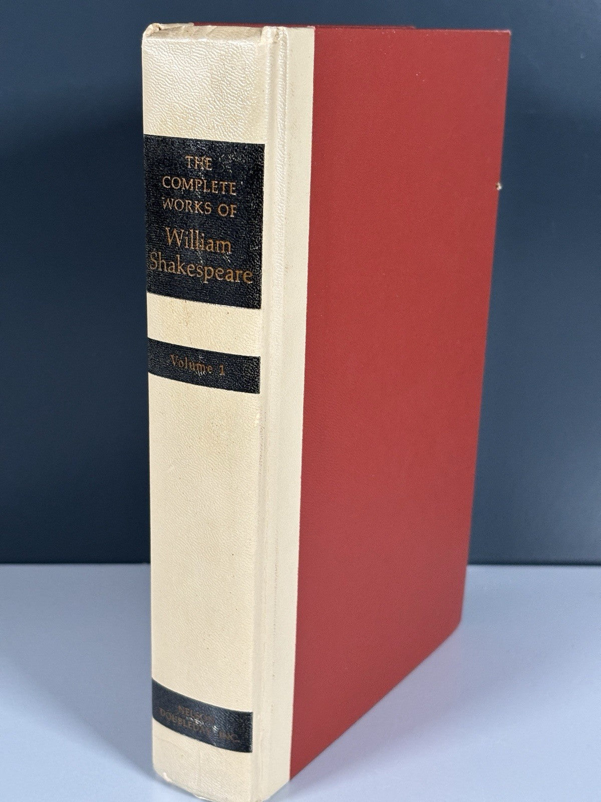 The Complete Works of William Shakespeare Volume 1 & 2 VINTAGE