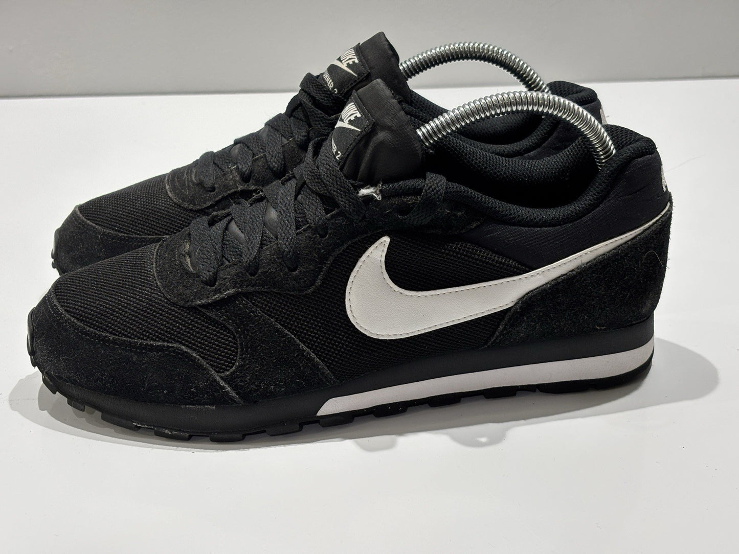 Nike MD Runner 2 Black Trainers Sneakers Size UK 11