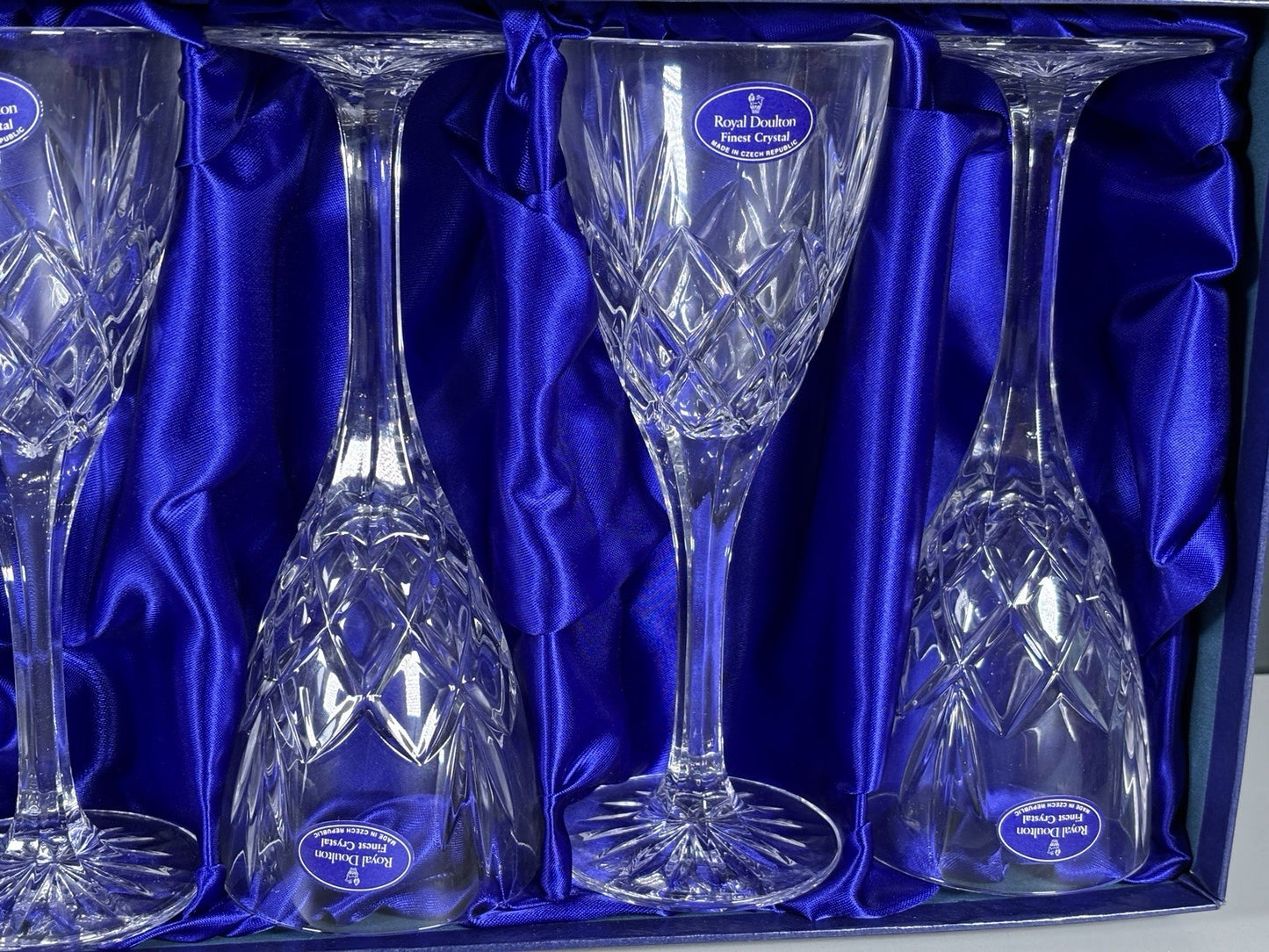 Royal Doulton - Finest Crystal - 6 X Goblets - Boxed