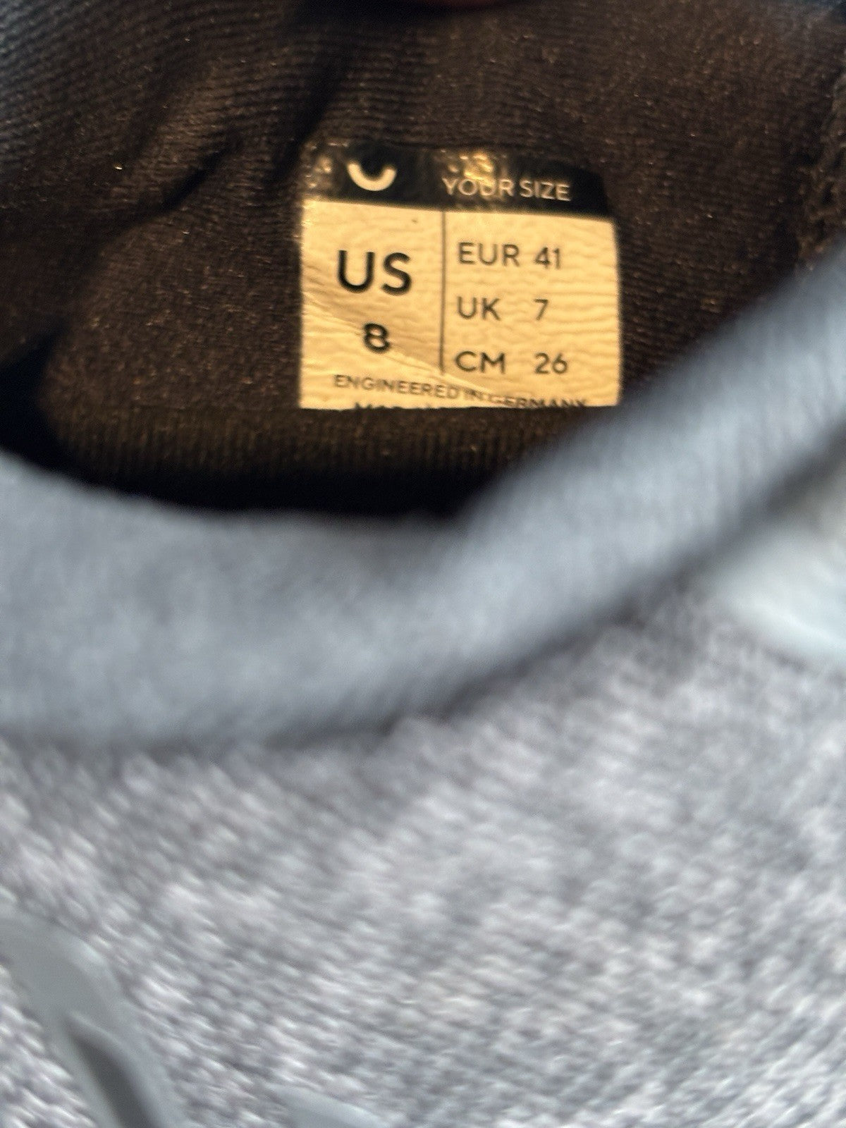 TRUE MOTION NEVOS ELEMENTS MENS RUNNING TRAINERS UK 7 US 8 RRP £140