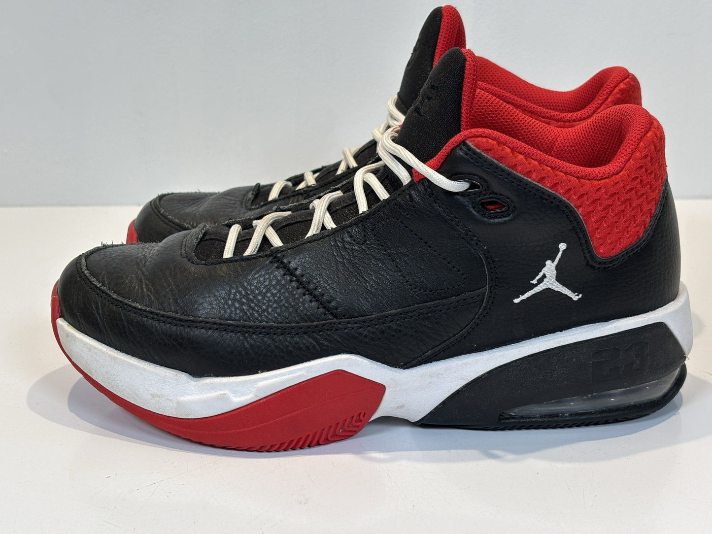 Jordan Max Aura 3 Black Red UK 6 US 7 Basketball Shoes