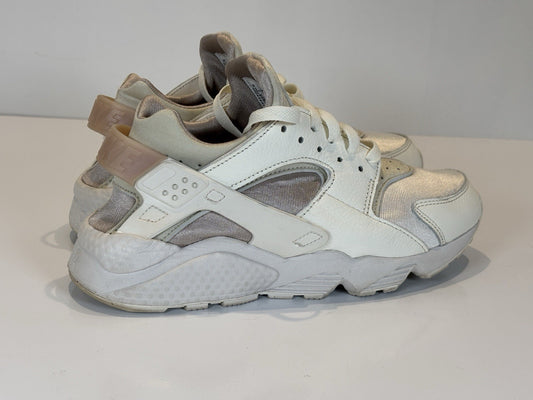 Nike women’s Huarache Pink And White UK Size 6
