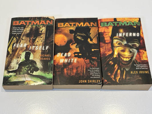 Batman Paperback Book Lot Fear Itself, Dead White, Inferno