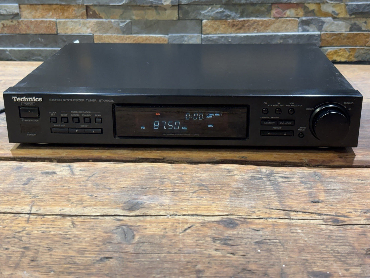 Technics ST-X902L LW/MW/FM Stereo Quartz Synthesizer Radio Tuner Audio & HiFi