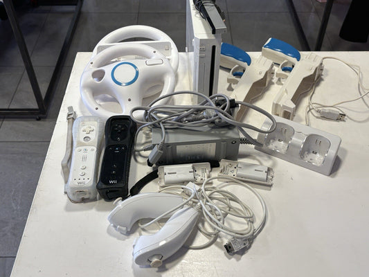 Nintendo Wii Console 2x Controllers 2x Wheels  2x Battery Charger Pack and Acc'