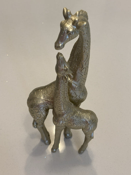 Gold Resin Giraffe Mother & Baby ornament approx 29cm tall