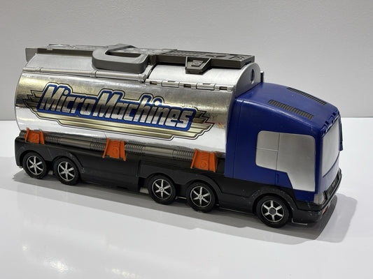 Vintage Micro Machines Super Stunt City Tanker Truck Carry Playset 2001