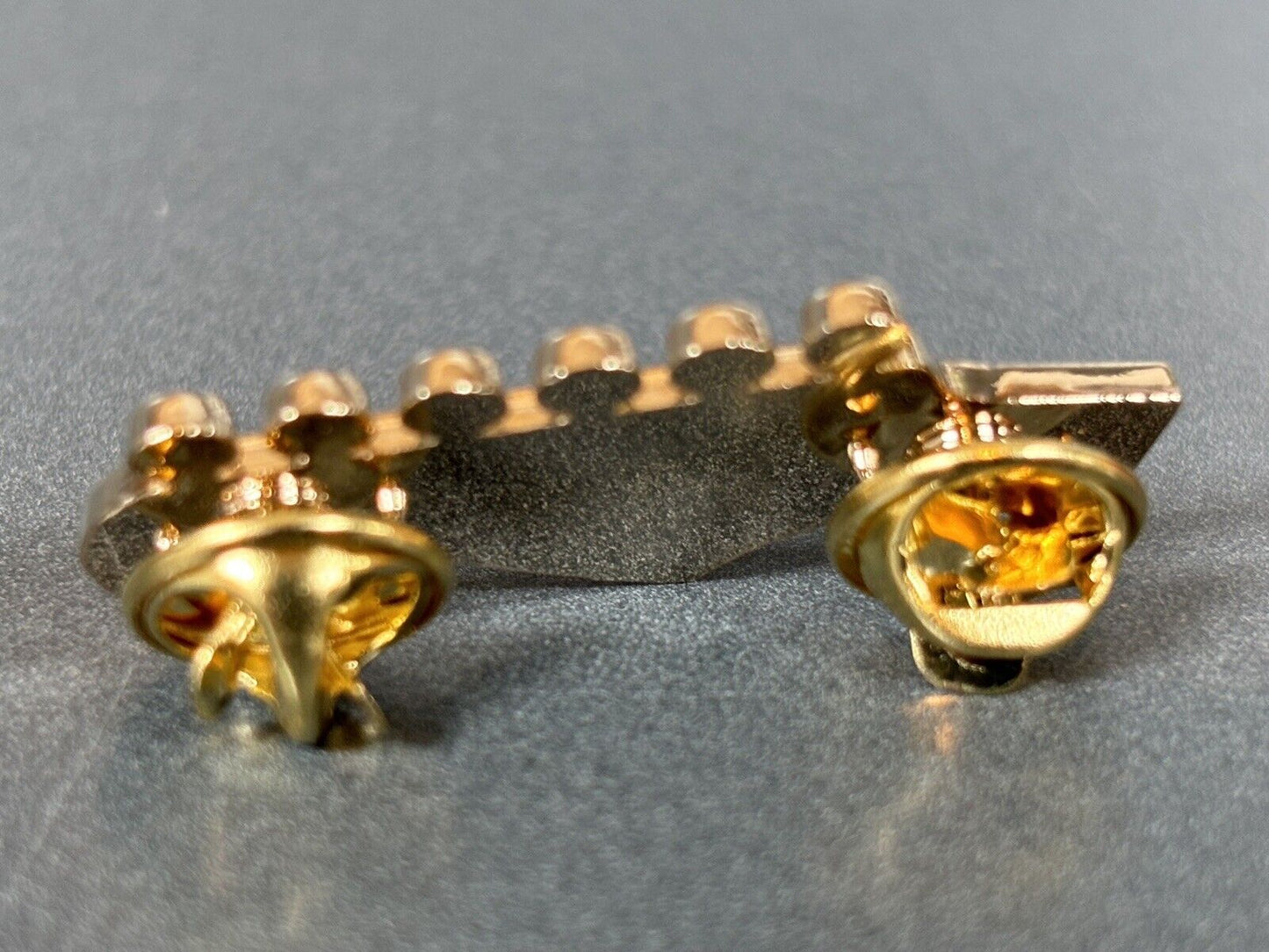 Fender Guitar Headstock Pin Badge