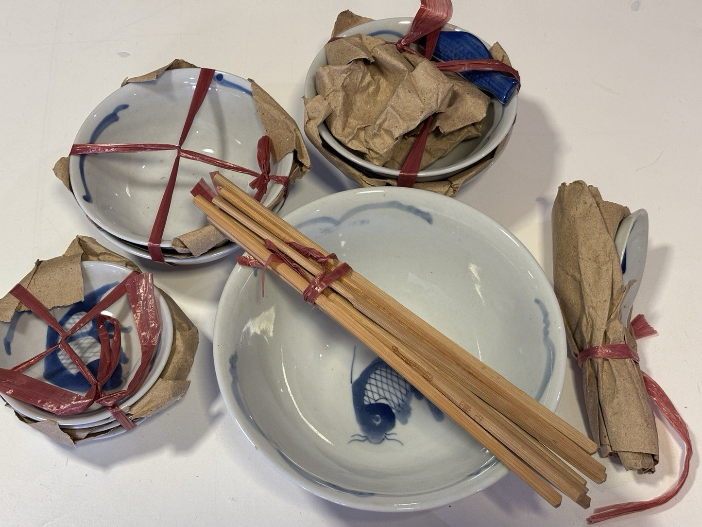 21 Piece Porcelain Chinese Carp Dinner Set EXCELLENT CONDITION