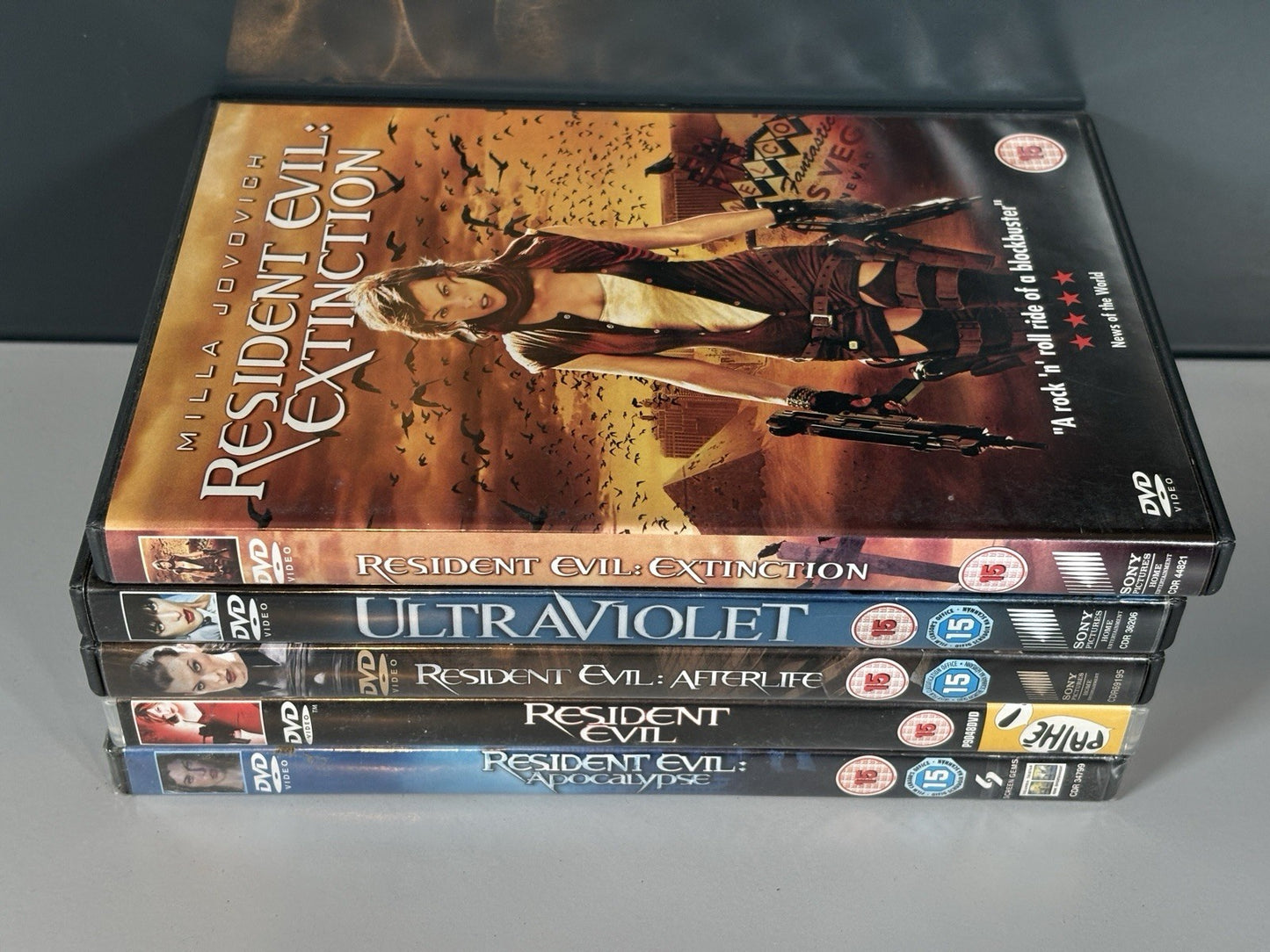 Milla Jovovich - Bundle Action 5x Film Set