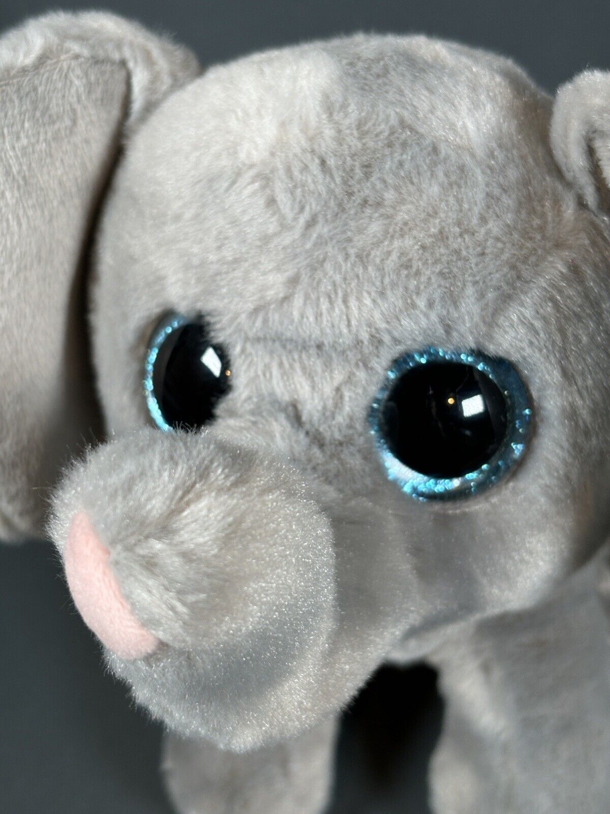 Rare Ty Peanut the Grey Elephant With Grey Ears (Glitter Eyes) Retired 9"