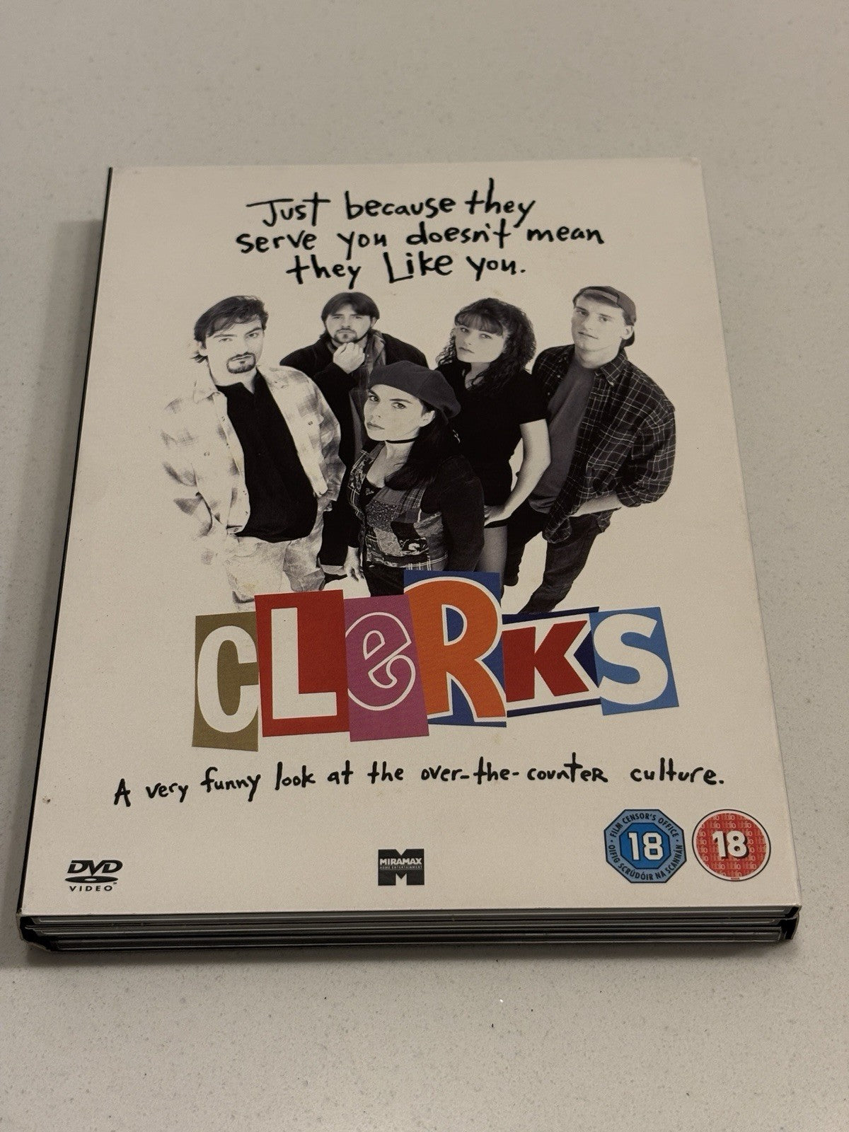 CLERKS X - 10TH ANNIVERSARY EDITION - UK REGION 2 DVD (3-DISC BOX SET)
