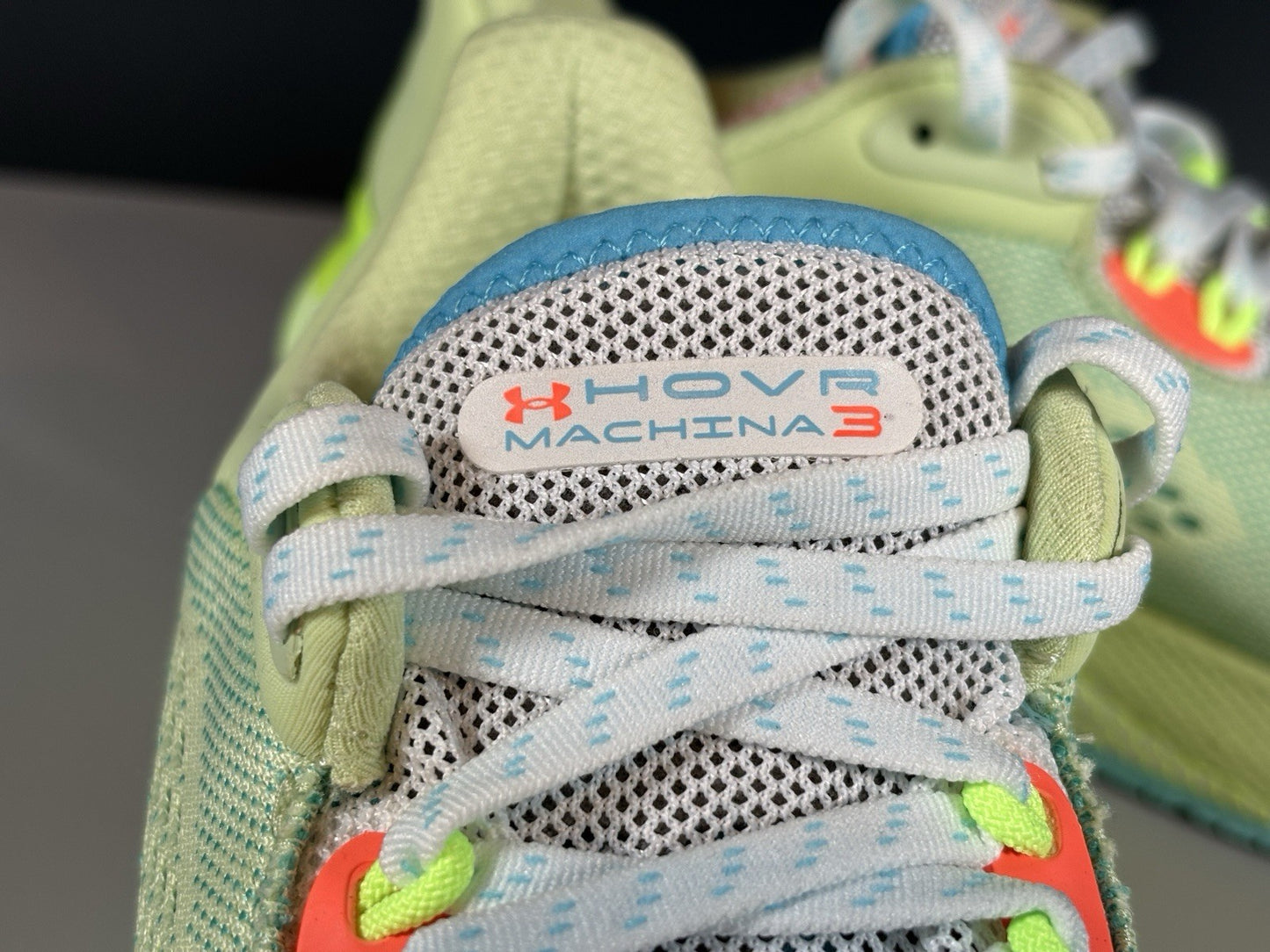 UNDER ARMOUR Womens Green Blue Hovr Machina 3 Size UK 4 US 6.5 BRAND NEW