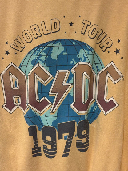 AC/DC World Tour band crew size Large