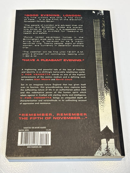 V for Vendetta New (New Edition TPB) by Alan Moore (Paperback, 2008)