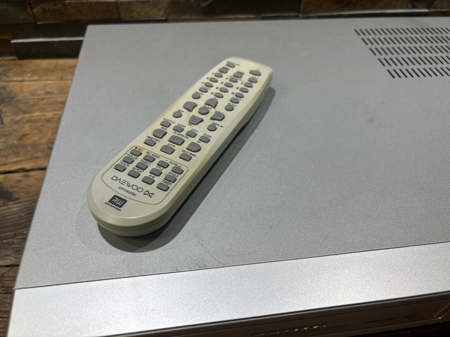 Daewoo DF-4501P DVD VCR VHS Transfer Combo 6-Head Nicam Hi-Fi With Remote