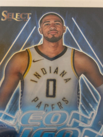 2023-24 Panini Select Tyrese Halliburton Neon Icon Silver Prizm Indiana Pacers
