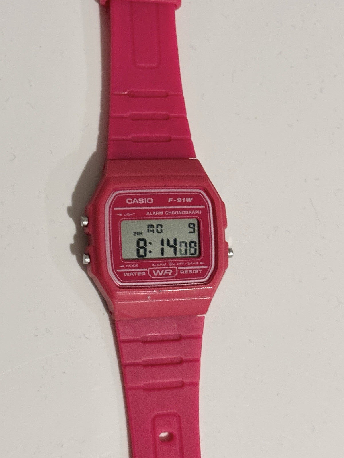Casio F91W Vibrant PINK Resin Strap Casual Watch CASIO F-91WC-4AEF-  Men Women