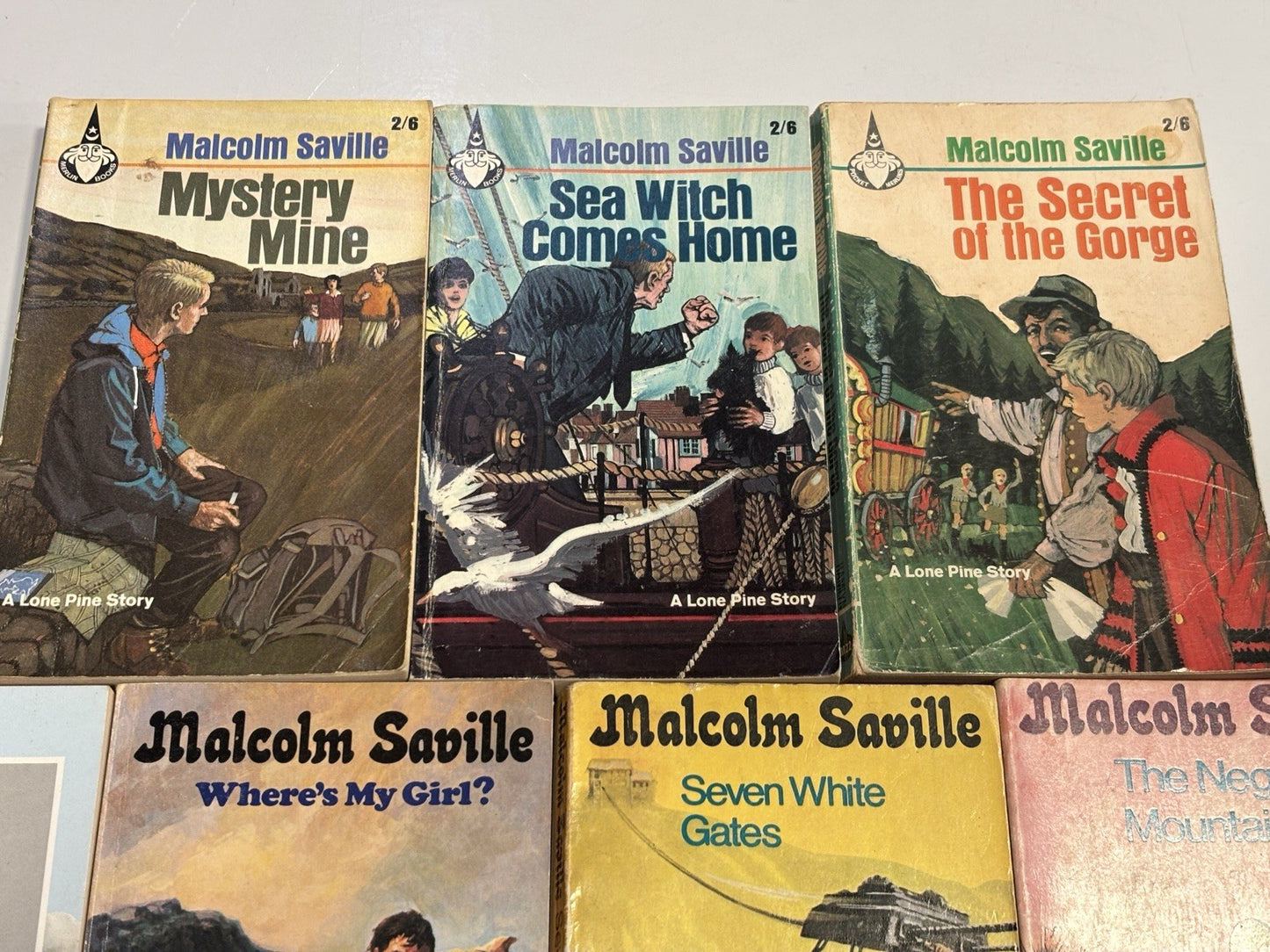 11x Malcolm Saville Paperback Books
