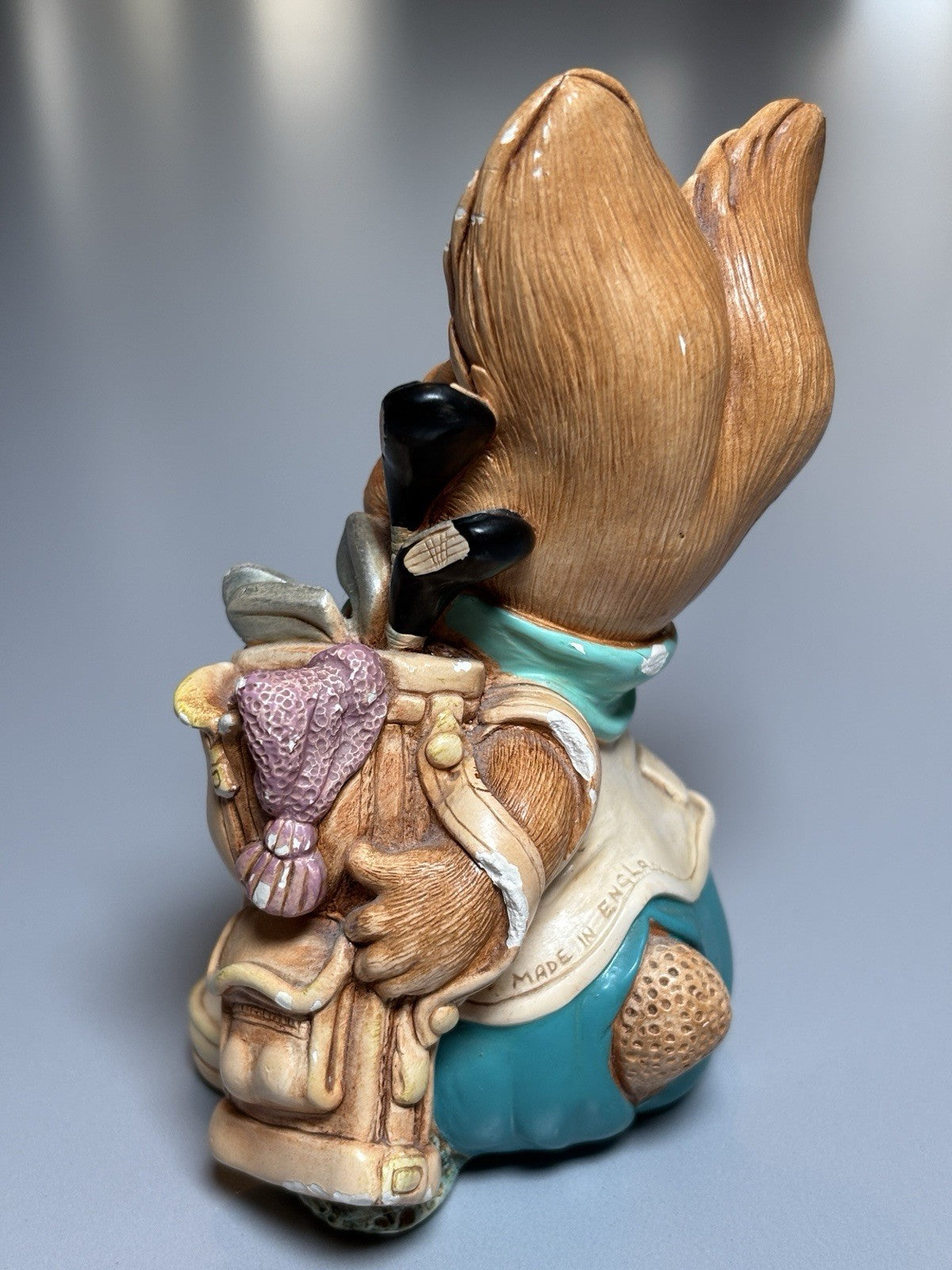 Pendelfin Rabbit Collectors Figurine - Birdie the Golfer