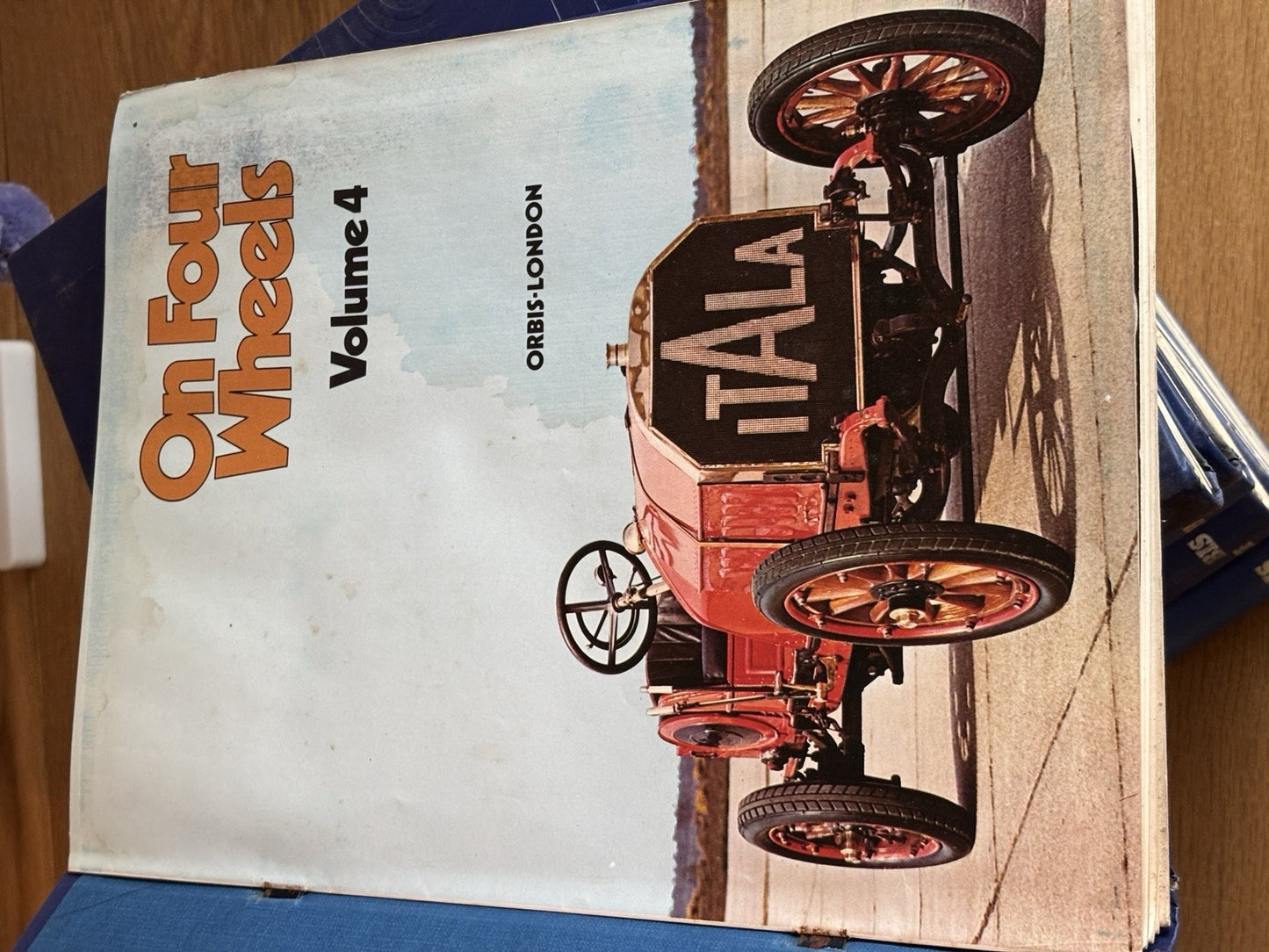 On Four Wheels Vintage Magazine 9x Binders