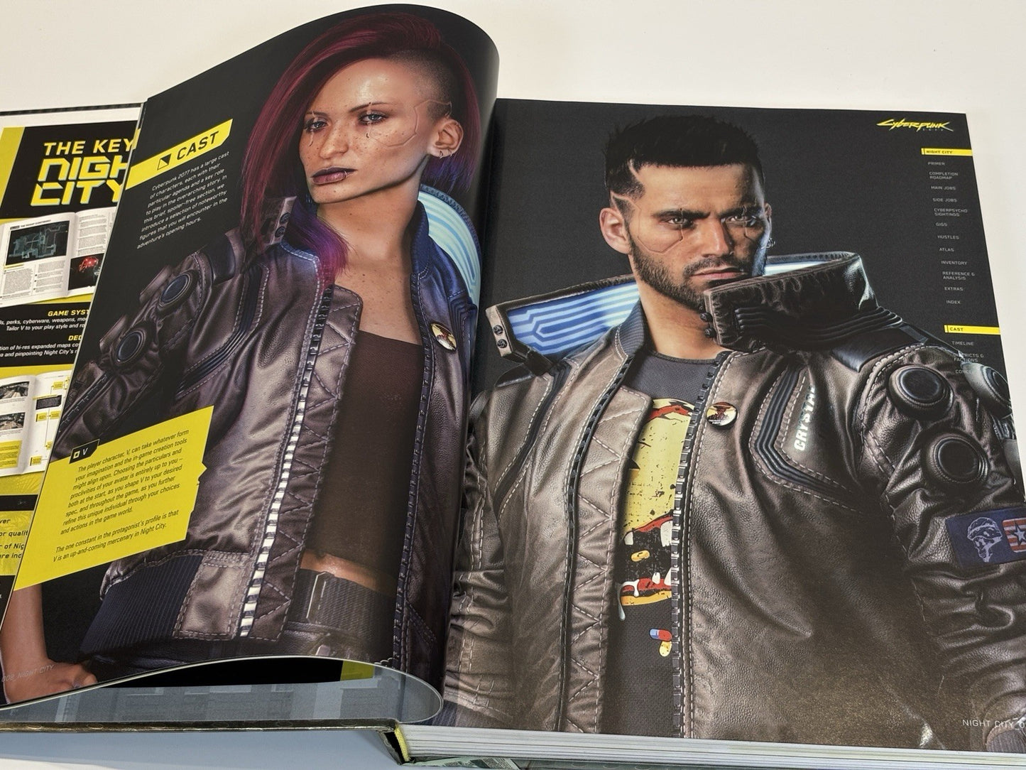 The Cyberpunk 2077: Complete Official Guide - Collector's Edition Hardback Book
