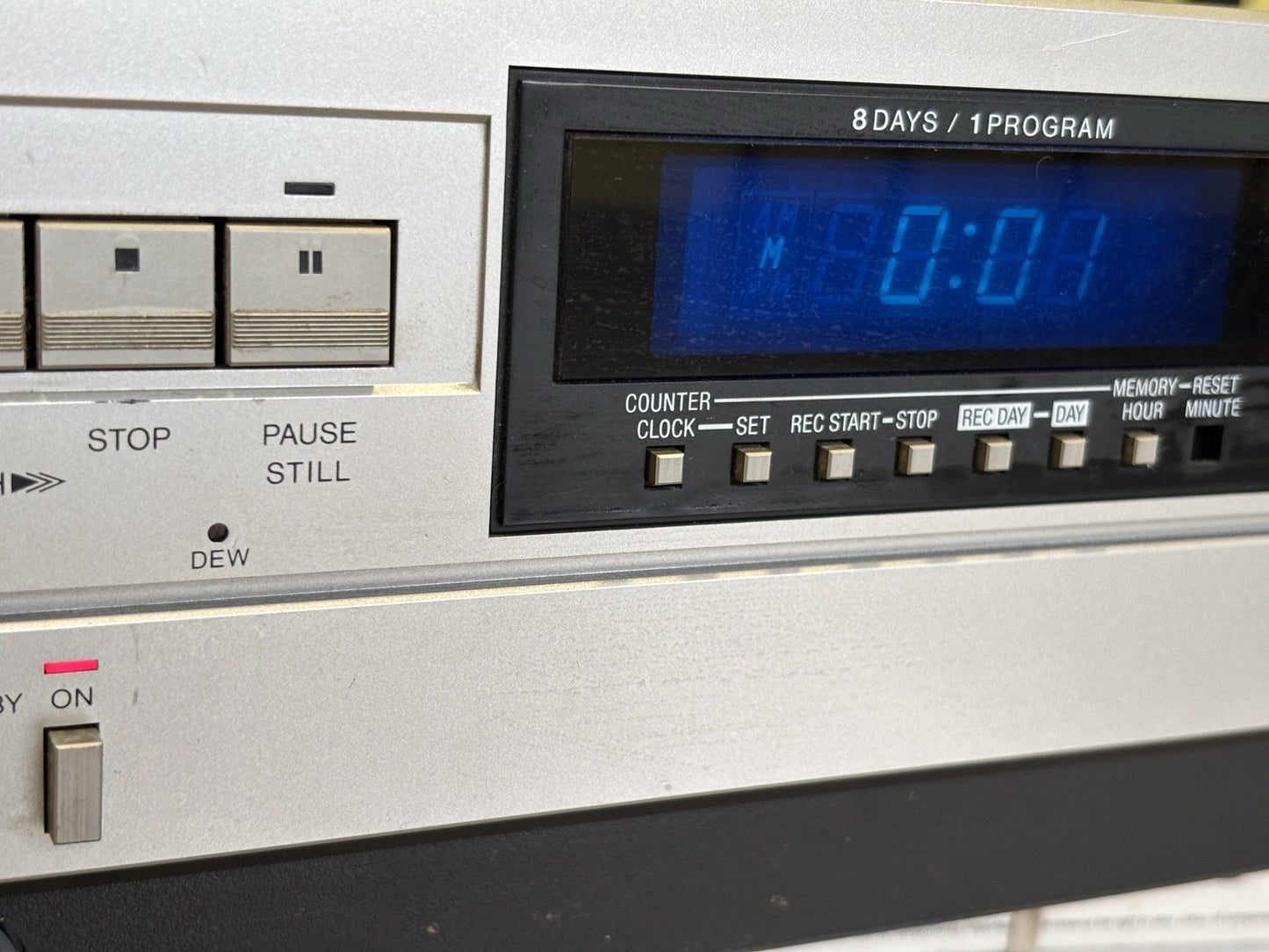 Sanyo VTC 5000 Betacord Betamax Recorder Tested for Power READ DESCRIPTION
