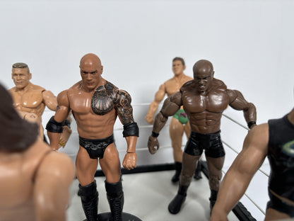 WWE Wrestlemania 2010 Spring Loaded Ring + 8 Figures Including The Rock & Cena