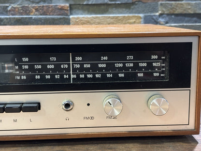 Armstrong 526 Stereo tuner amplifier. Does Not Power On.