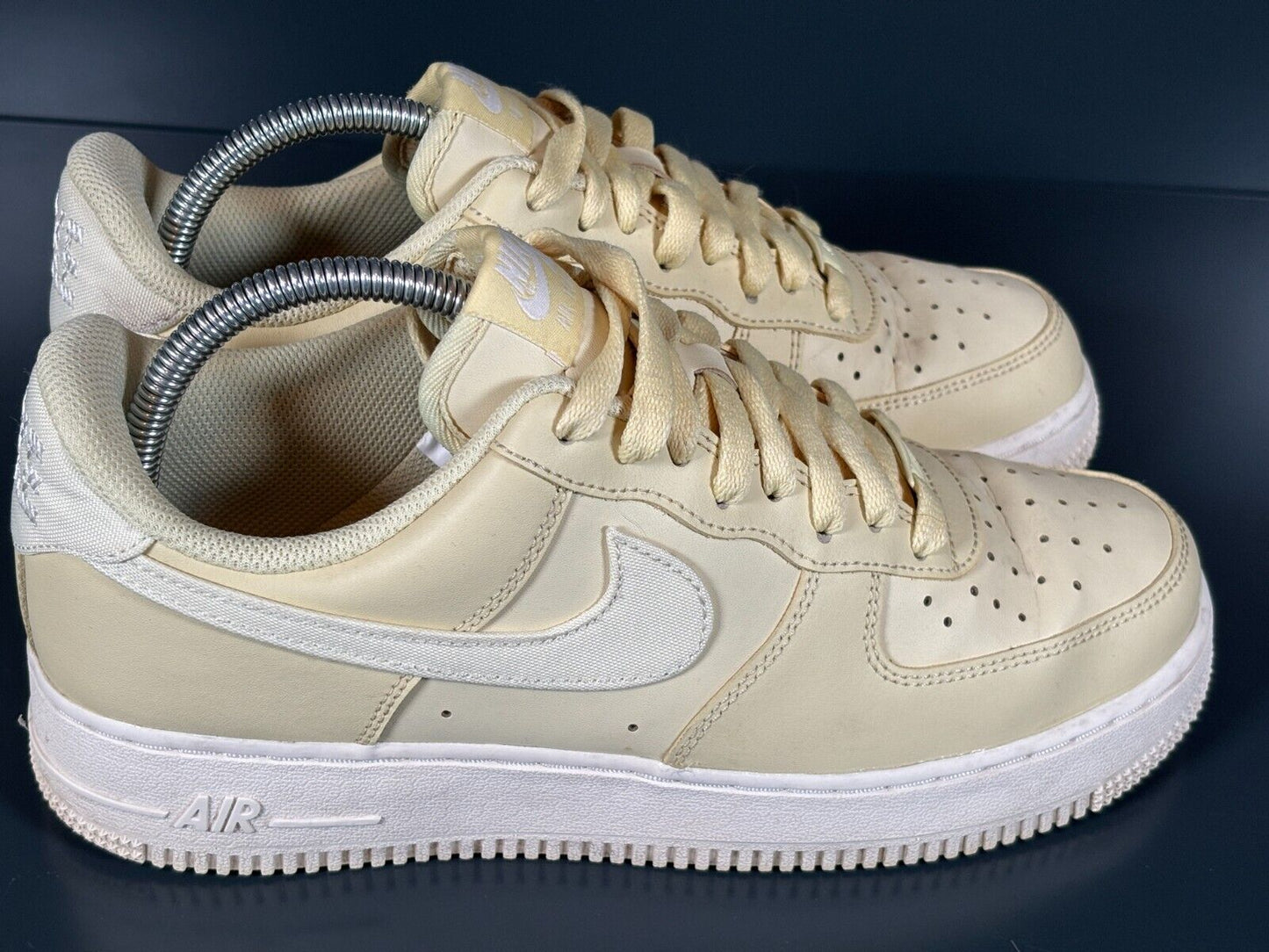 Nike Air Force 1 '07 ESS Lemon Drop Trainers UK Size 7 Shoes