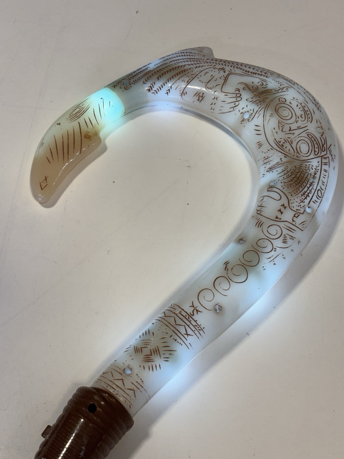 Disney Moana Maui’s Magical Fish Hook Toy With Lights & Sounds Jakks Pacific