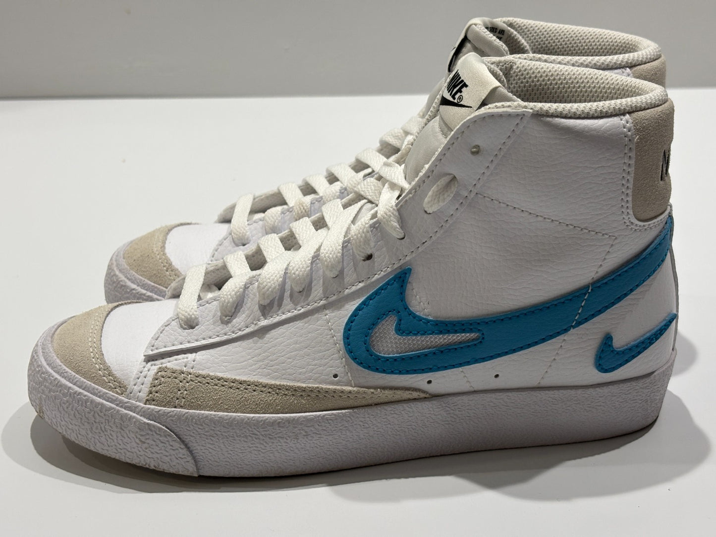 Nike Blazer Mid Size UK 5 White Blue Lightening