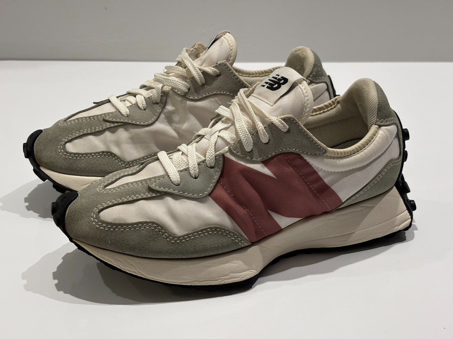 New Balance 327 Trainers -  White Burgundy - Size UK 6