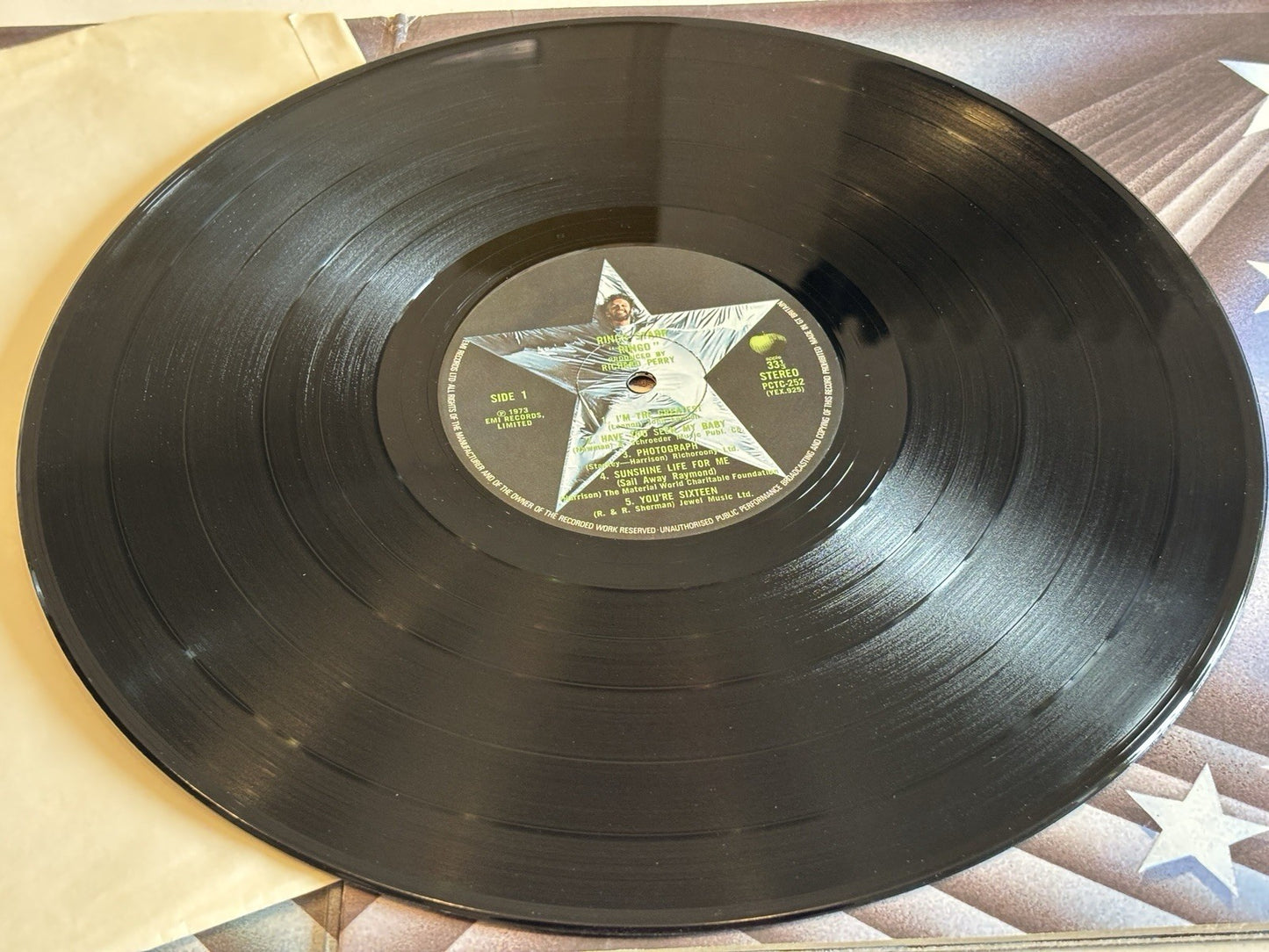 RINGO STARR - RINGO LP EX+ 1973 UK 1st Press Album Attached Booklet The Beatles