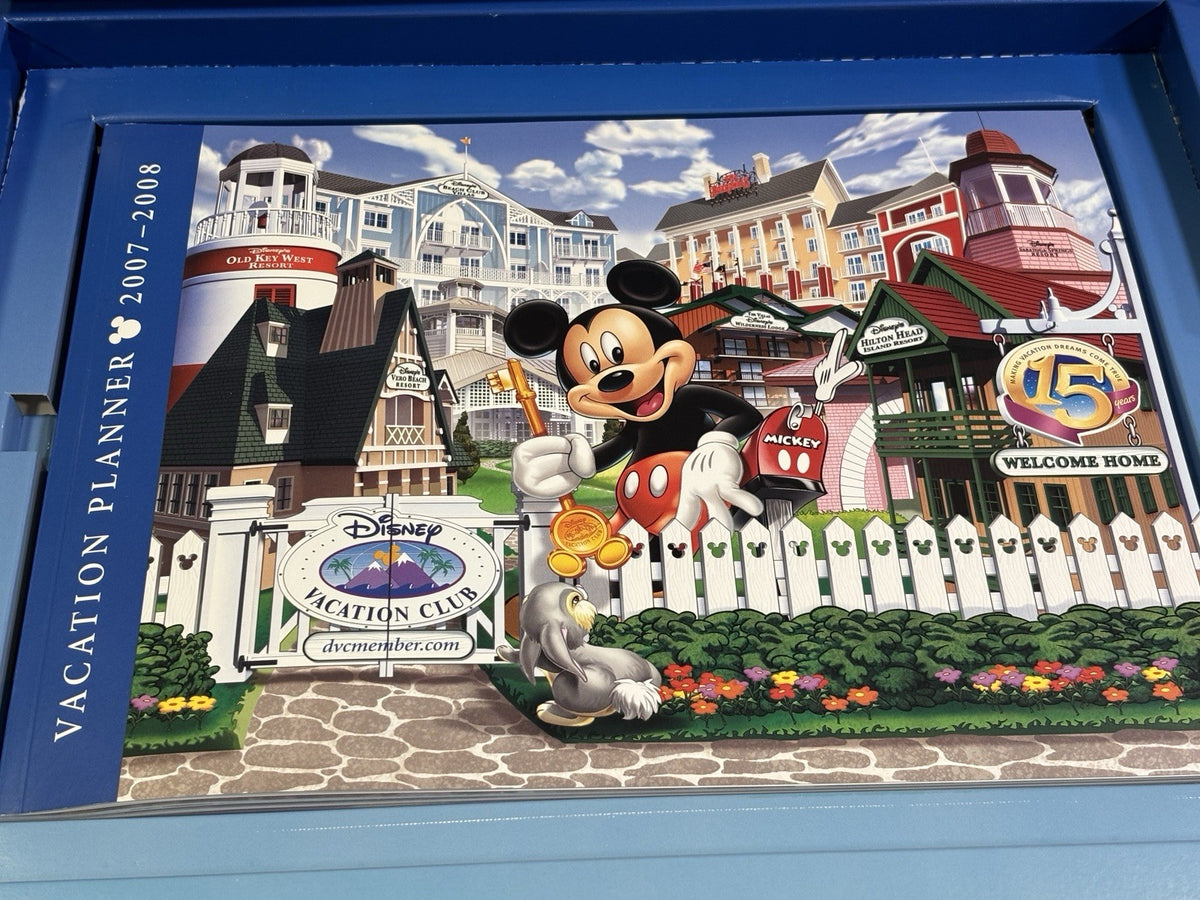 Disney Vacation Club 15th Anniversary Canvas Print & Planner Mint Condition