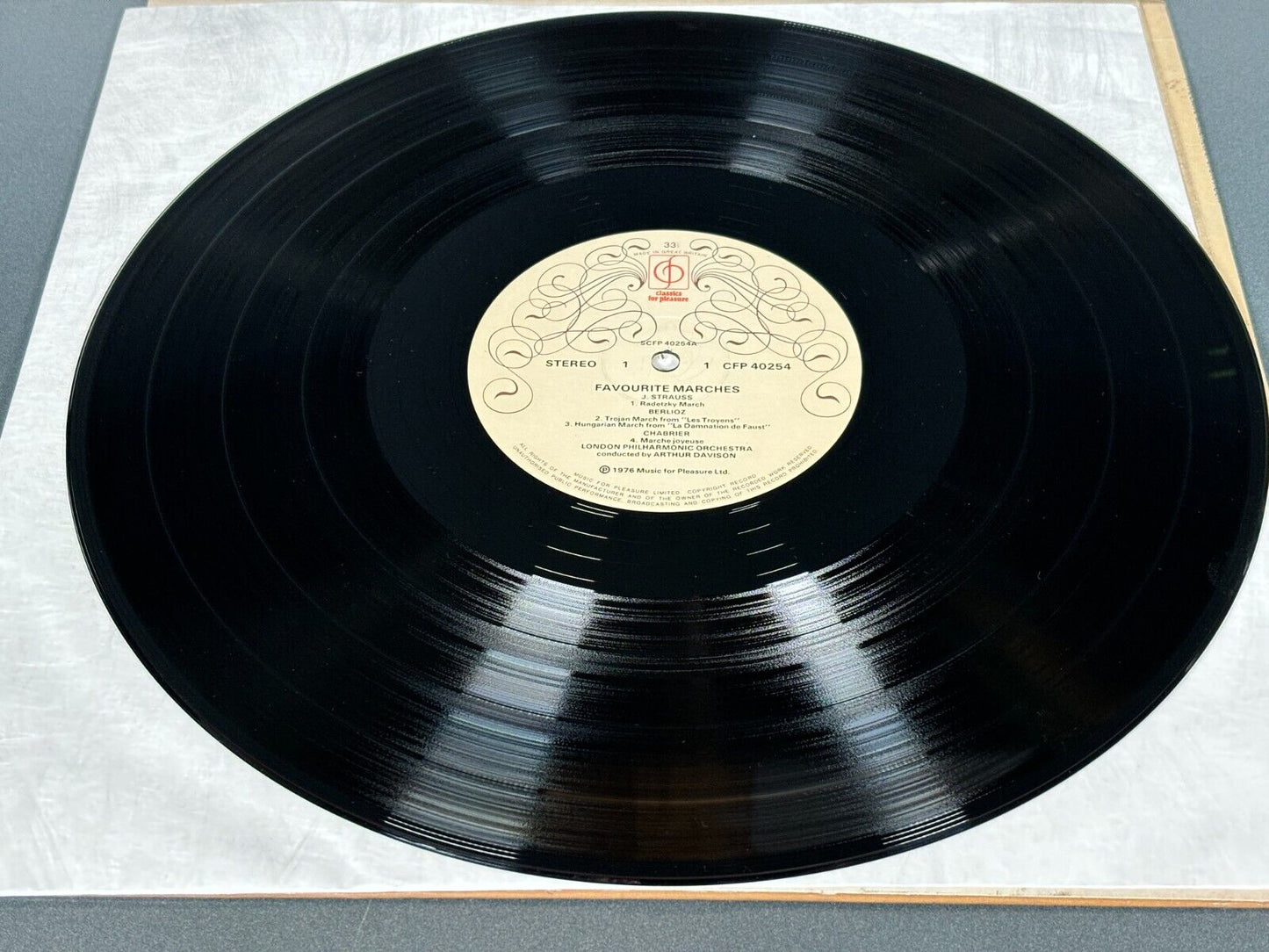 Arthur Davison / London Philharmonic Orchestra Favourite Marches LP vinyl