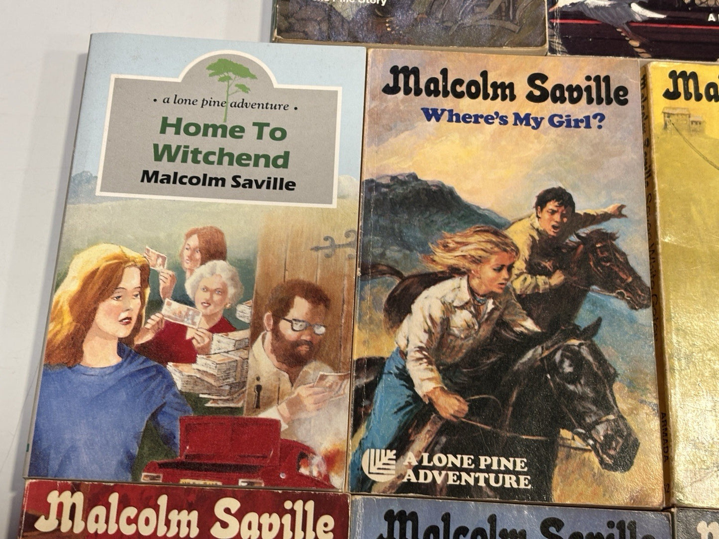 11x Malcolm Saville Paperback Books