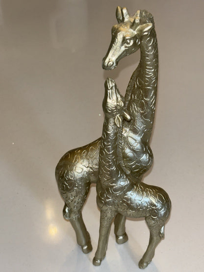 Gold Resin Giraffe Mother & Baby ornament approx 29cm tall