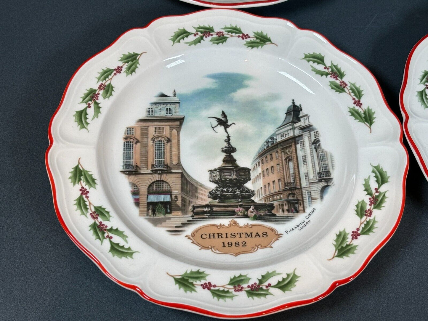 Wedgewood Queensware Christmas Plate Set Of 4 Alan Price 1, 2, 3 & 4 In Set