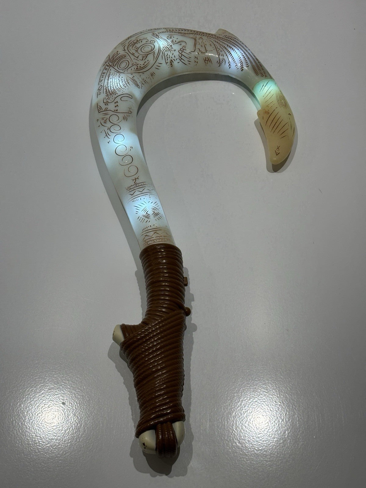 Disney Moana Maui’s Magical Fish Hook Toy With Lights & Sounds Jakks Pacific