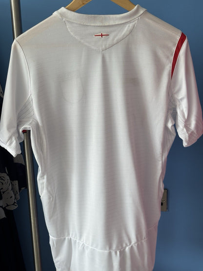 Size S - England 2002 World Cup Home Shirt - SIGNED BY BECKHAM