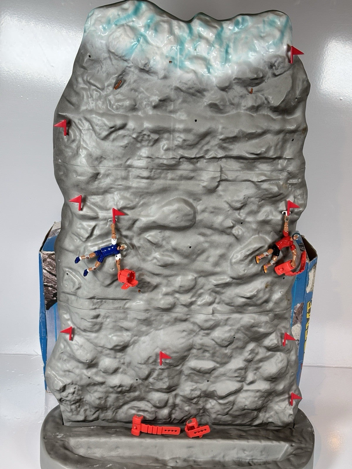 Drumond Park  Extreme Rock Climbers Vintage Game 2002
