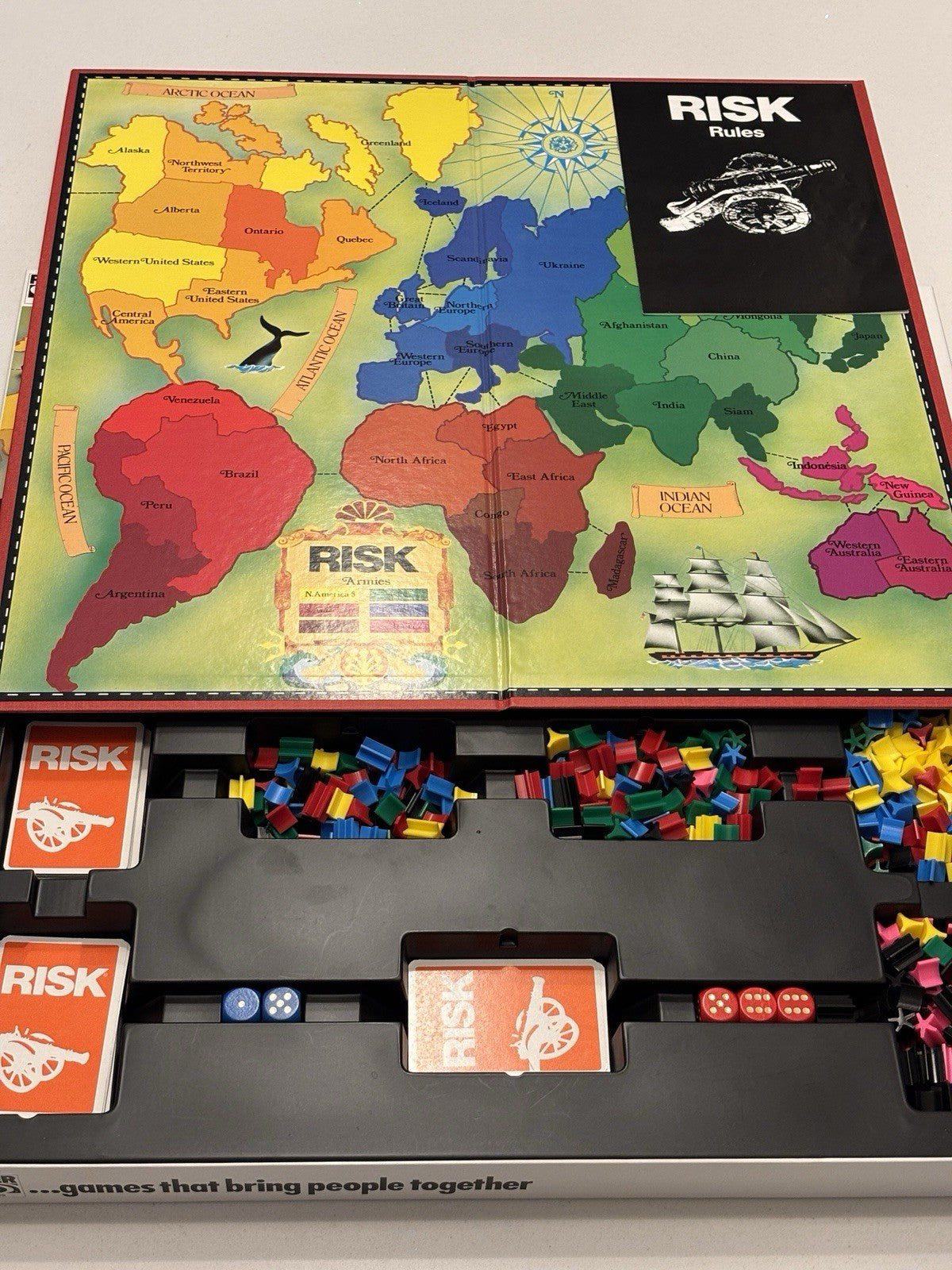Risk Board Game  Parker  World Conquest Game  Vintage  1985  Complete