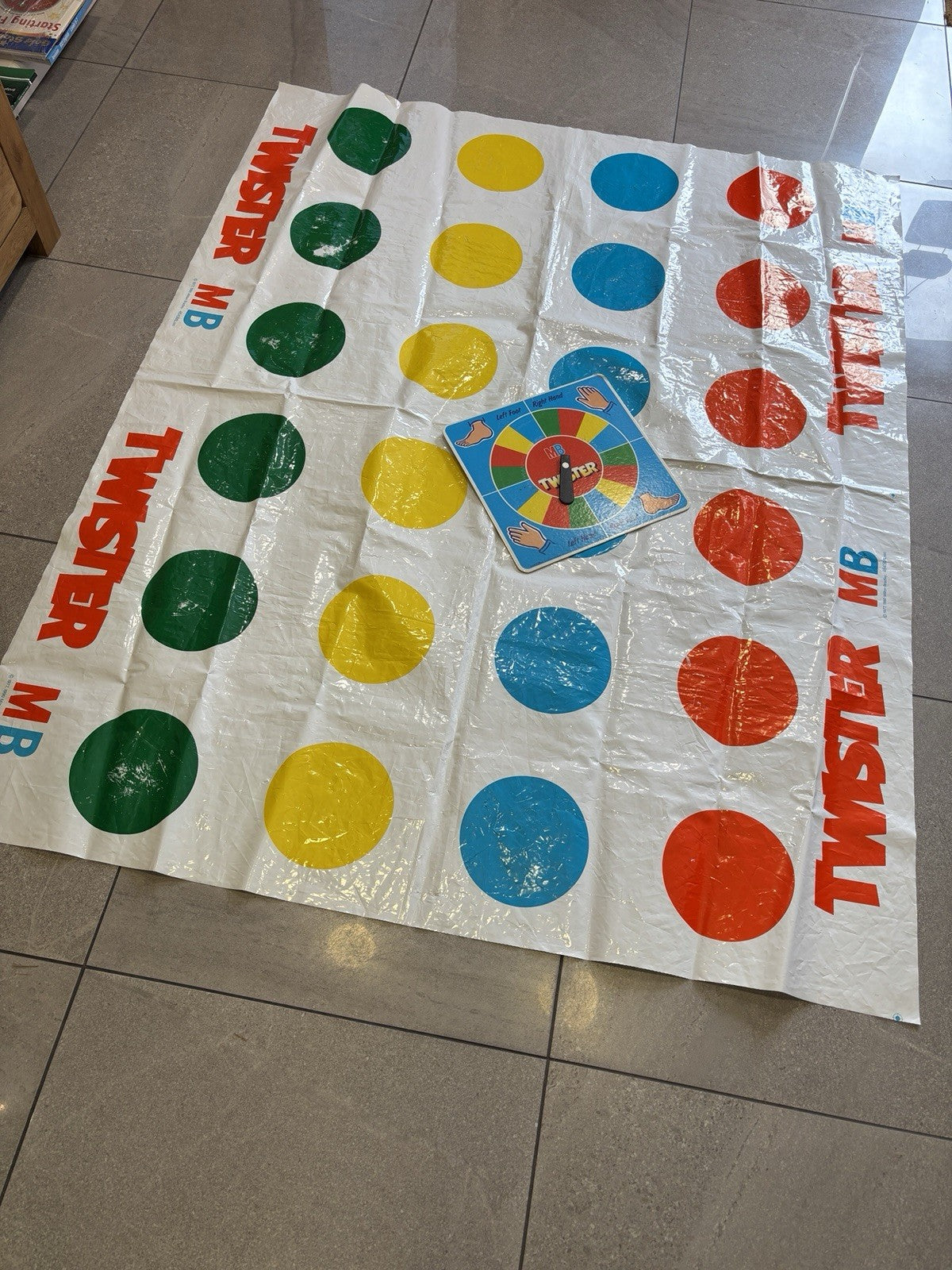 Twister Game 25th Anniversary Edition 1993, MB Games Vintage Retro