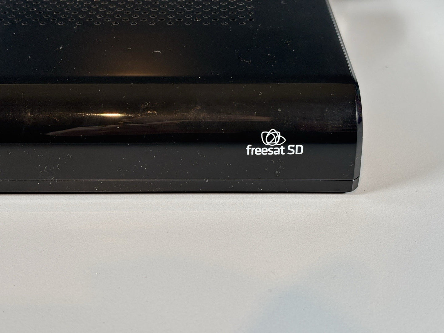 Bush Freesat SD Digital Satellite TV Receiver Set Top Box with Remote BFSAT02SD