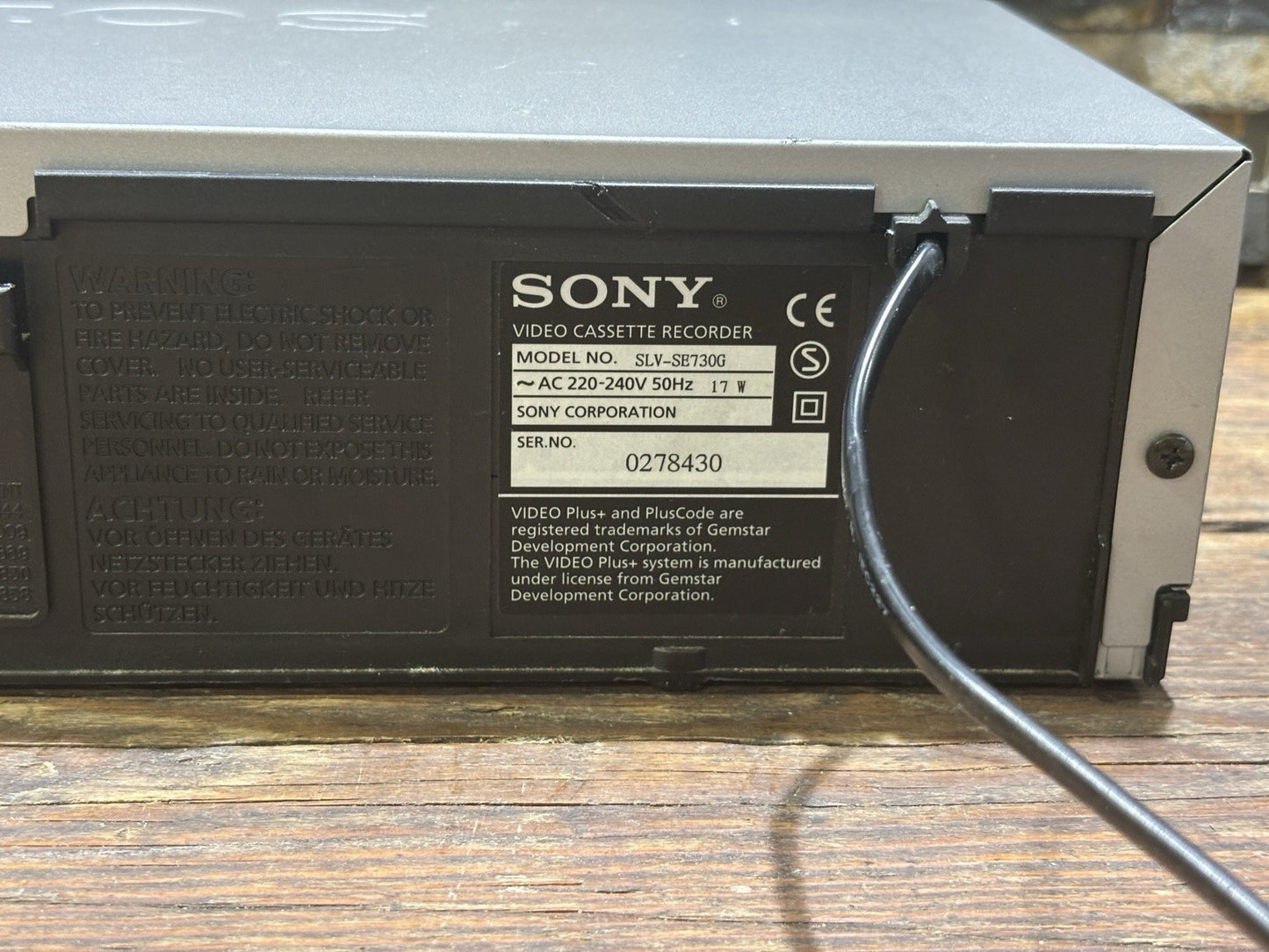 Sony SLV-SE730 VCR Video Cassette Recorder VHS Cassette Tape PAL SLV-SE730G