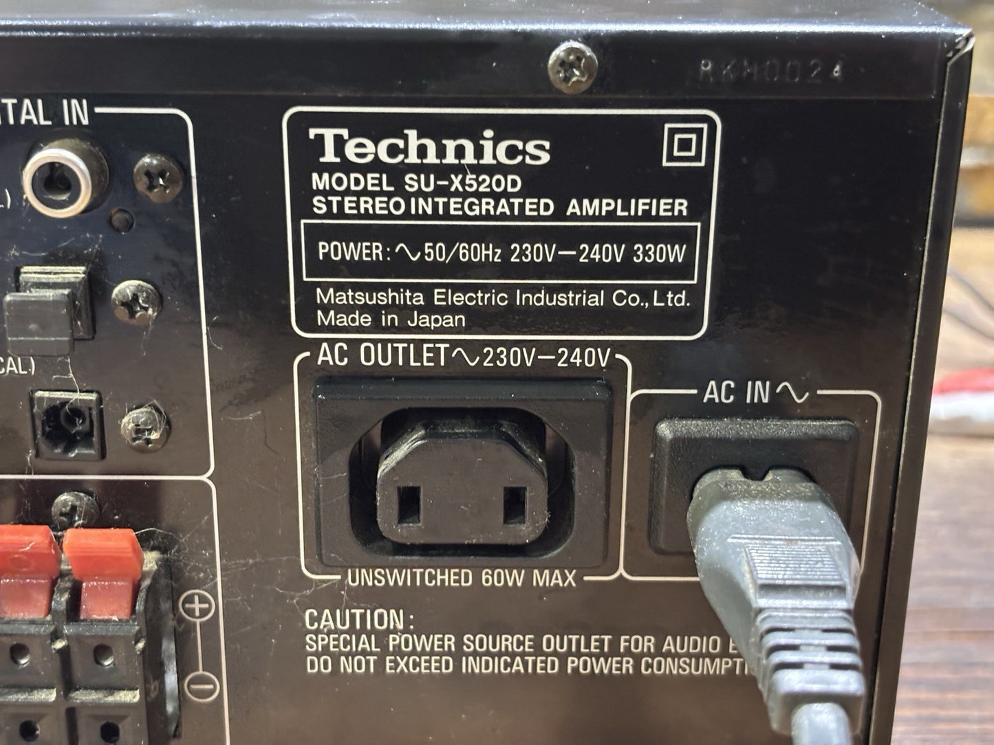 TECHNICS SU-X520D INTIGRATED STEREO AMPLIFIER