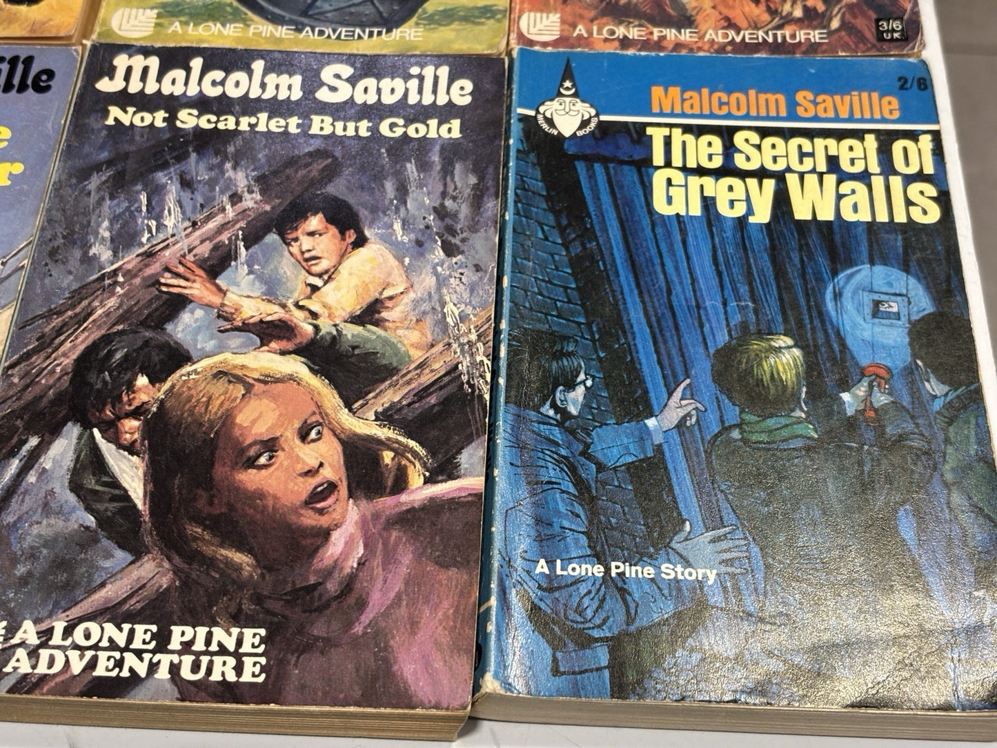 11x Malcolm Saville Paperback Books